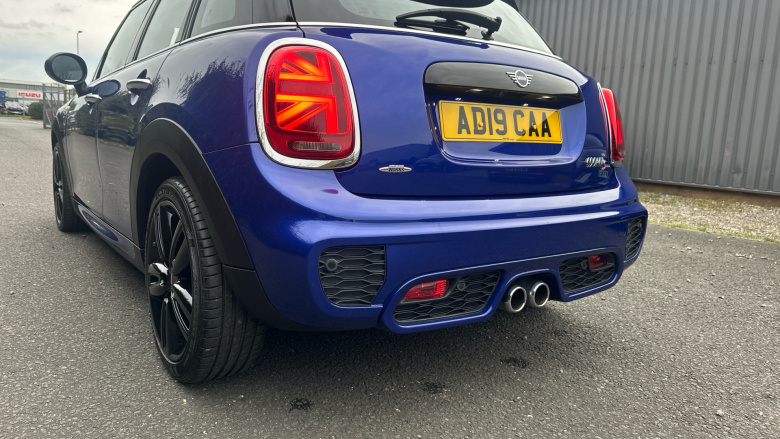 MINI Hatchback 2.0 Cooper S Sport II 5dr Auto Petrol Hatchback